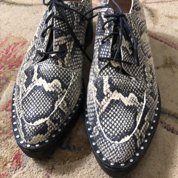 Loeffler Randall Frances Snake-Embossed Leather Studded Platform Oxford… - Picture 2 of 7